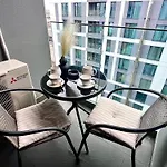 Apartament Flh Golden Elegance - Balcony, Garage & King Bed Close To Therme And Airport