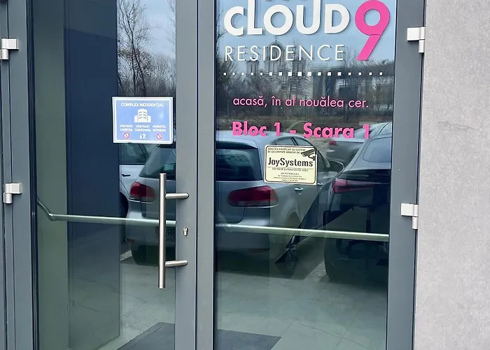 Flh Golden Elegance - Balcony, Garage & King Bed Close To Therme And Airport Апартаменти Бухарест