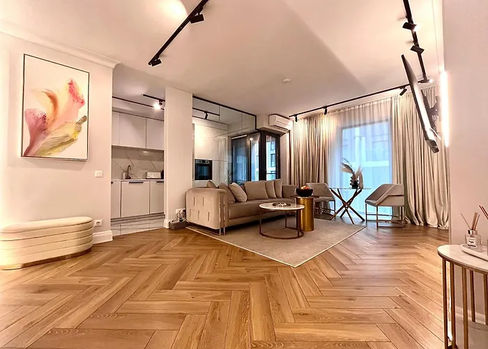 Flh Golden Elegance - Balcony, Garage & King Bed Close To Therme And Airport * Бухарест